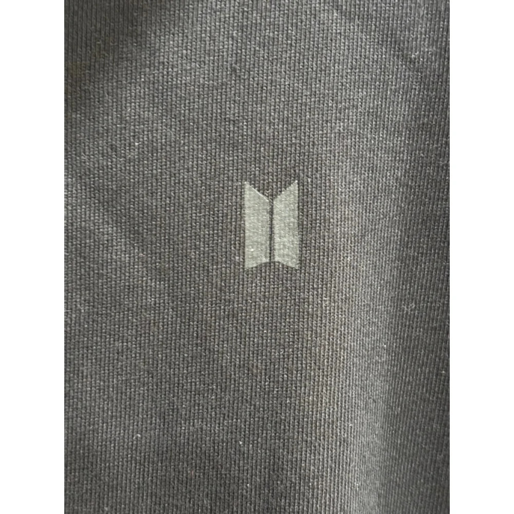 Official BTS MAP OF THE SOUL ON:E Full Zip Concert Hoodie, Black, Size Large Men